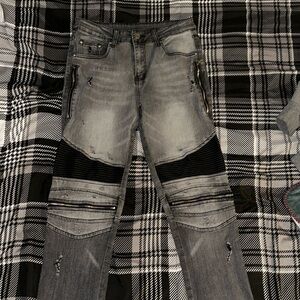 Amir 
 dark gray
Skinny jeans